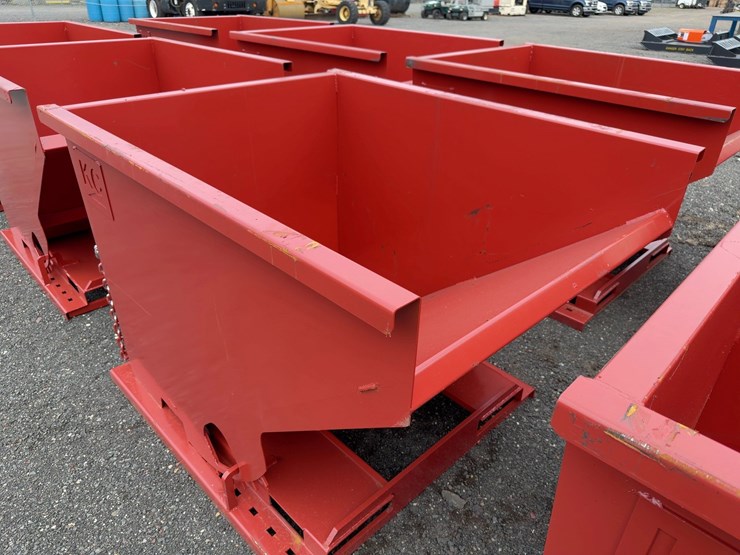 2-yard-self-dumping-hopper-image-2