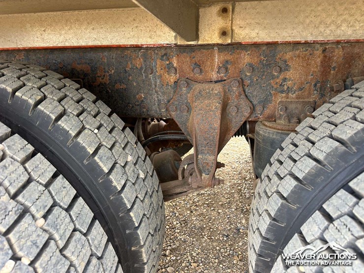 2018-western-star-4900-image-61