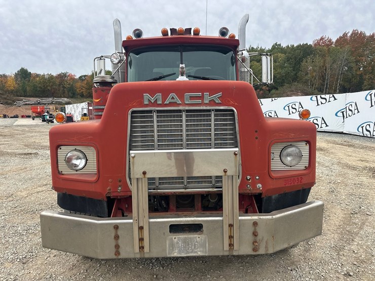 mack-rb688s-image-8