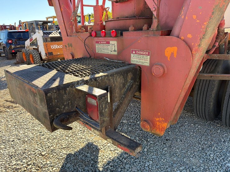 ford-l9000-image-40