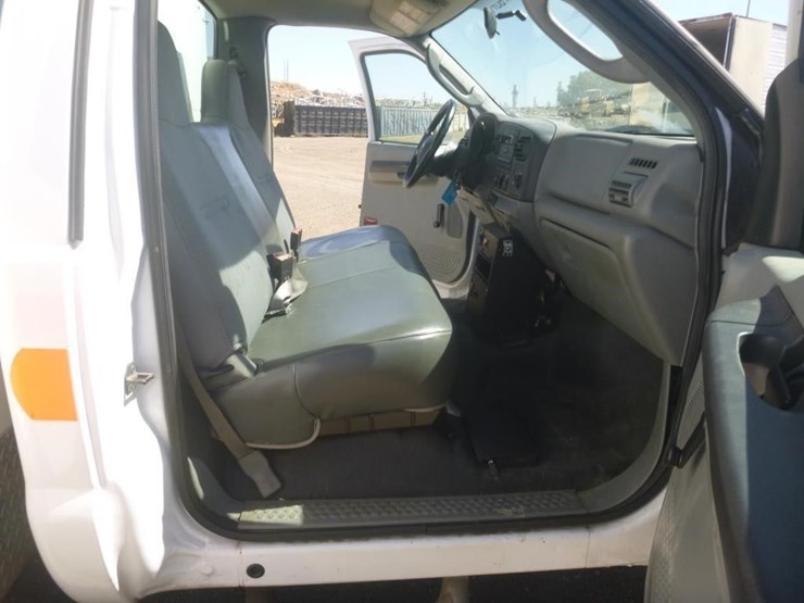 2007-ford-f450-image-15