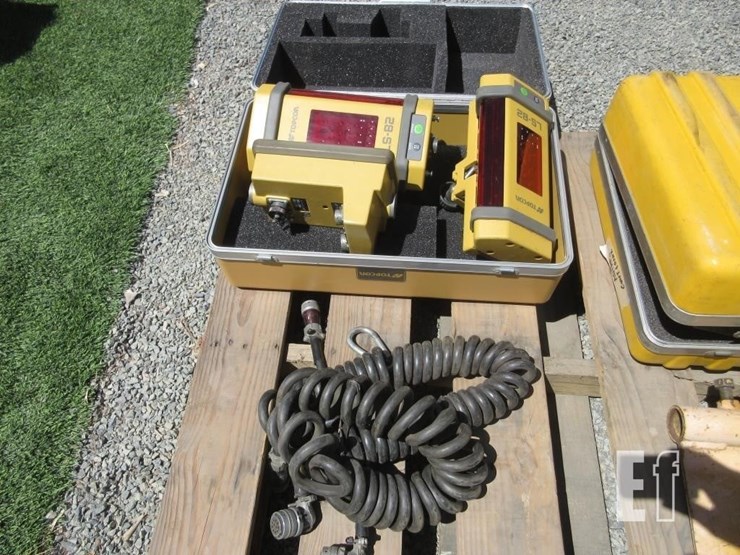 topcon-ls-b2-laser-receiver-w/display-image-1