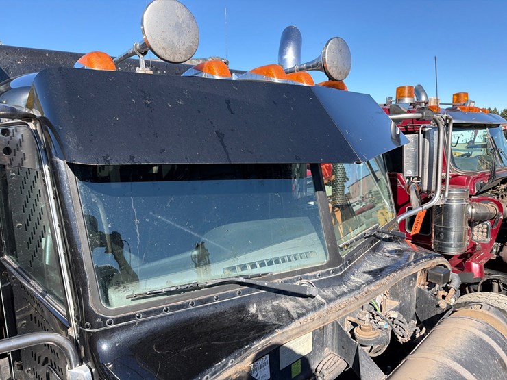 2019-peterbilt-367-image-72