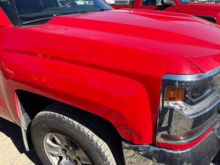 2018-chevrolet-silverado-1500-image-24