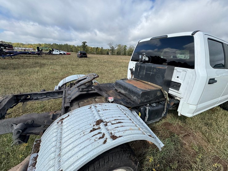 2019-ford-f350-xl-image-19