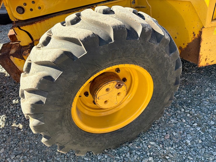 2005-deere-310sg-image-73