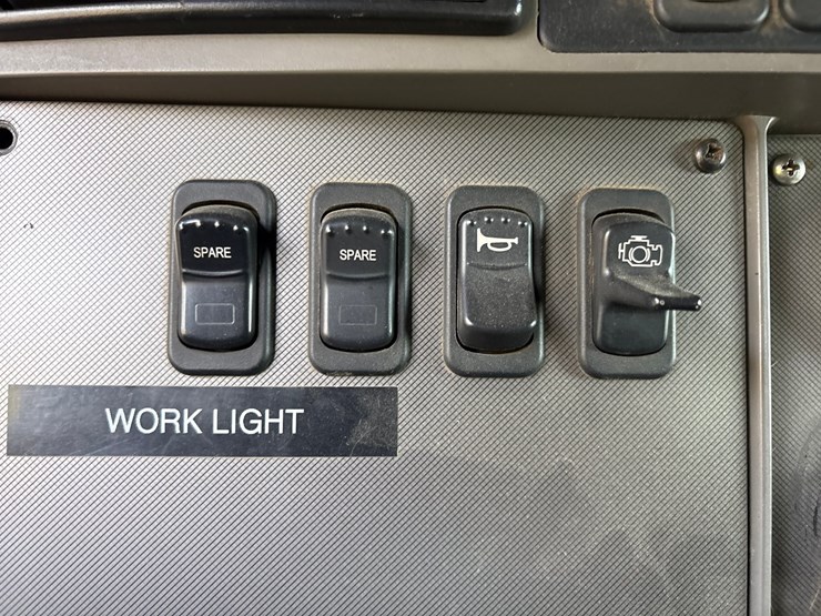 2013-kenworth-t370-image-75