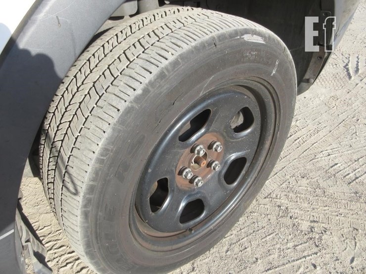 2014-ford-explorer-image-17