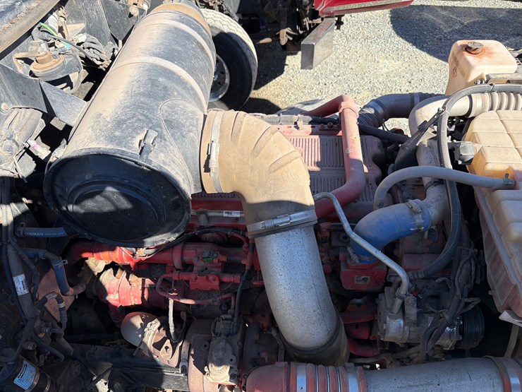 2019-peterbilt-367-image-70