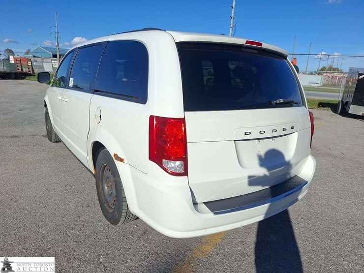 2012-dodge-grand-caravan-image-7