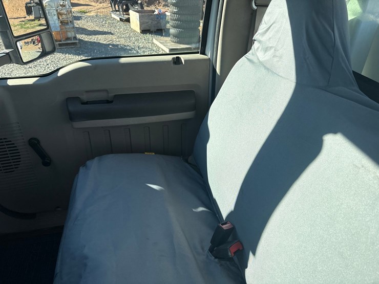 2008-ford-f550-image-75
