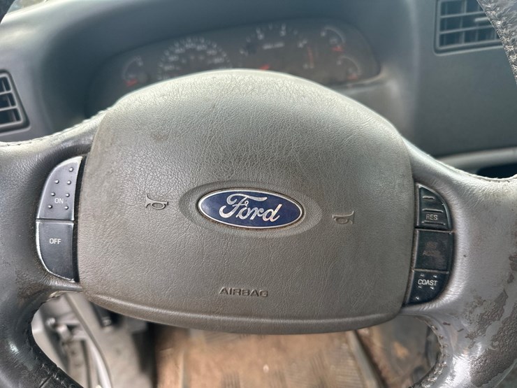 2004-ford-f250-image-35