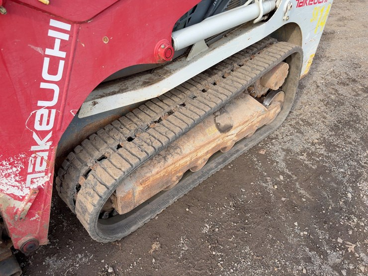 2019-takeuchi-tl6r-image-17