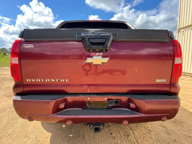 2008-chevrolet-avalanche-1500-image-6