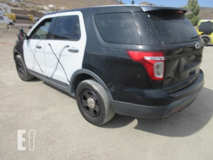 2015-ford-explorer-image-4