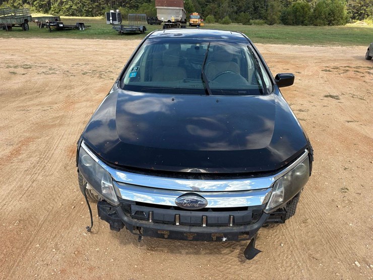 2010-ford-fusion-4-door-sedan-(215,818-miles)-image-5