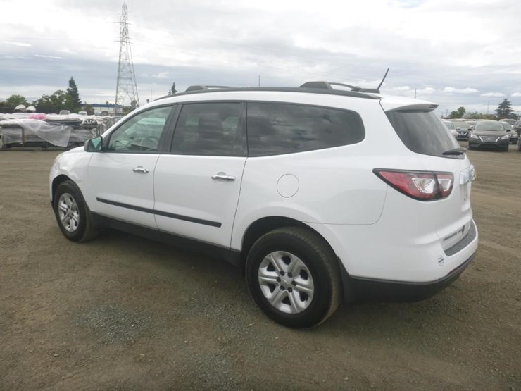 2017-chevrolet-traverse-image-4