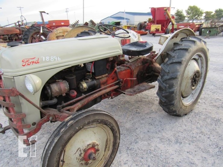 1950-ford-8n-image-1