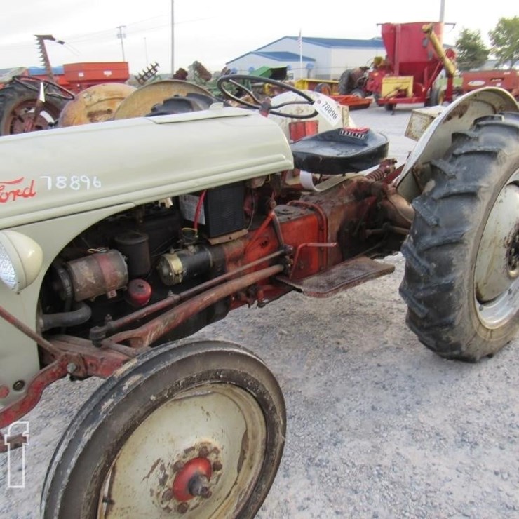 1950 FORD 8N