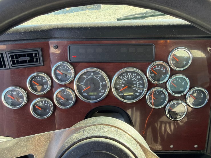 2018-western-star-4700-image-73