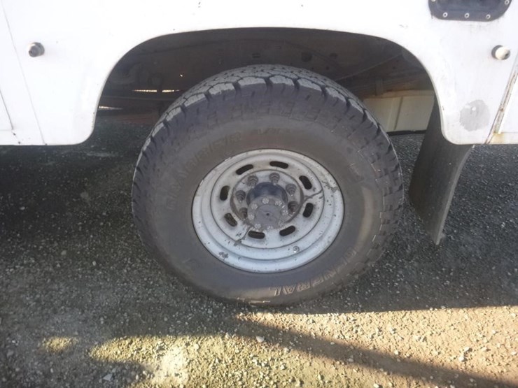 2001-ford-f350-image-18