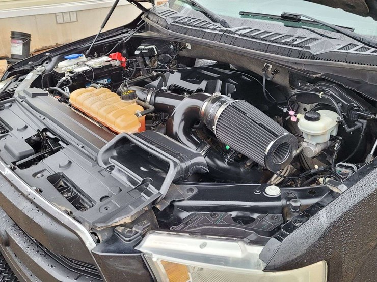 2016-ford-f150-image-16
