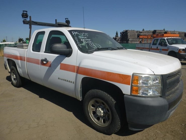 2008-chevrolet-1500-image-2