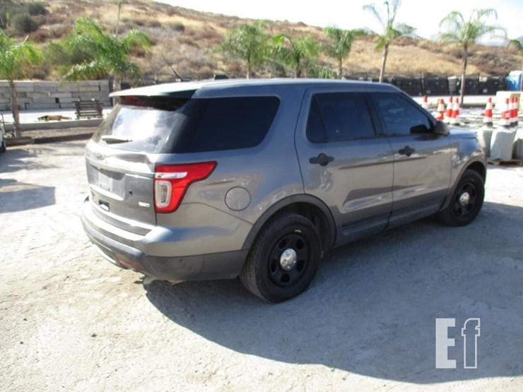2014-ford-explorer-image-3