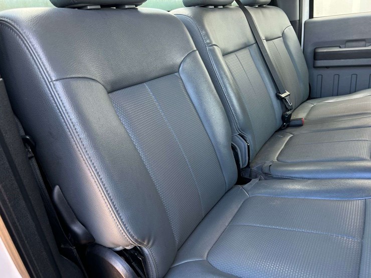 2015-ford-f550-image-24