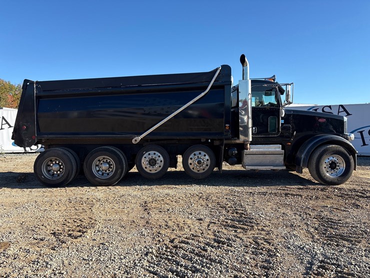 2019-peterbilt-367-image-6