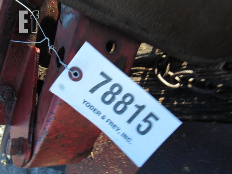farmall-seat-image-3