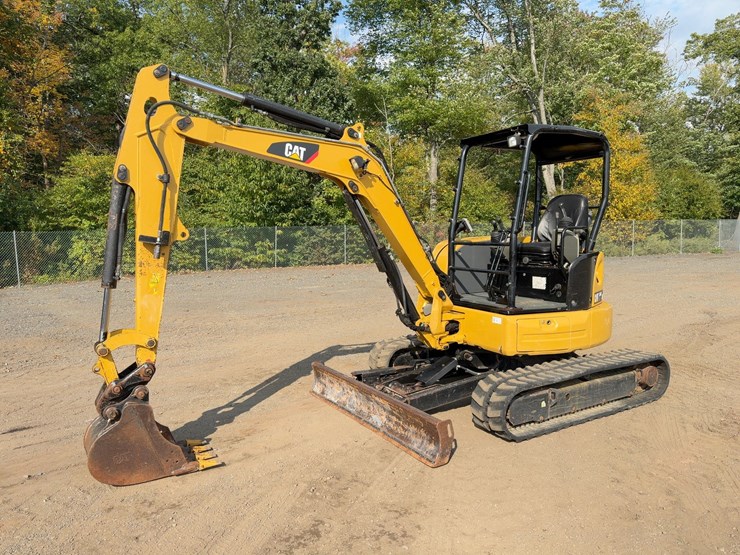 2016-caterpillar-304e2-cr-image-1