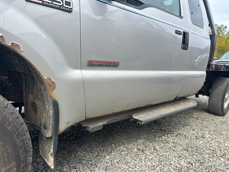 2004-ford-f250-image-26