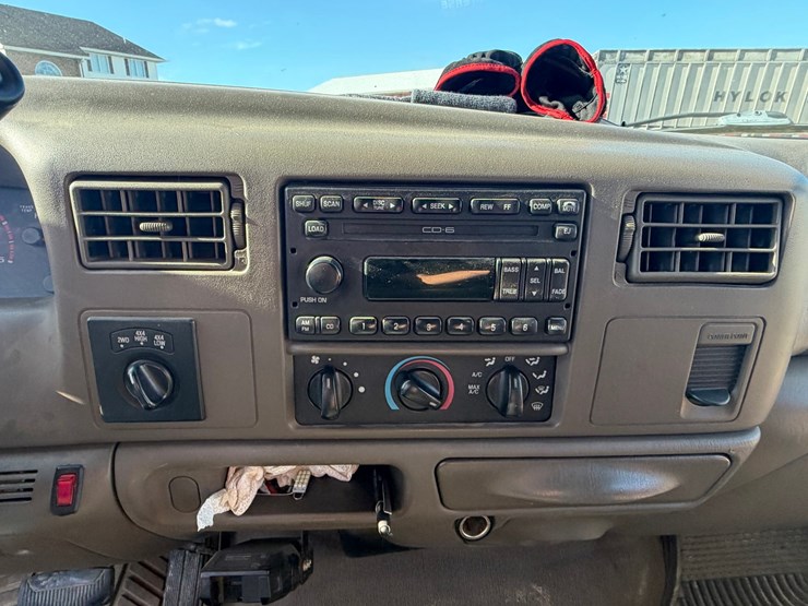 2002-ford-f250-lariat-image-41