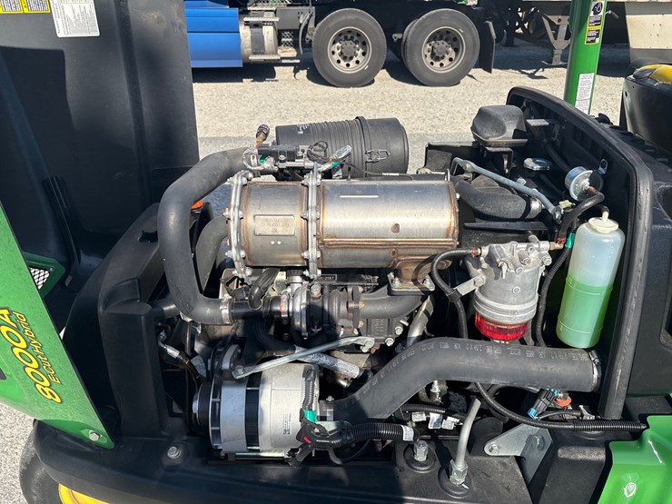 john-deere-8000a-image-11