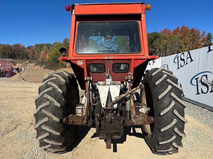 massey-ferguson-1135-image-4
