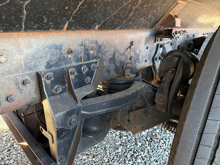 2018-western-star-4700-image-21