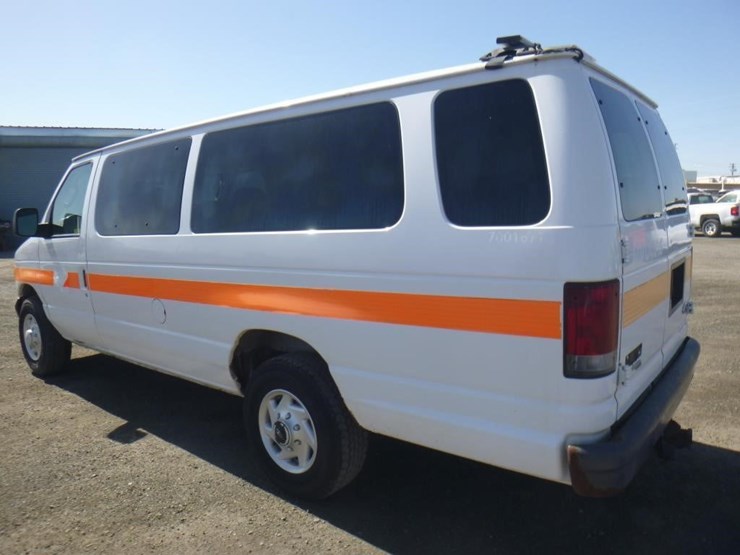 2007-ford-econoline-350-image-4