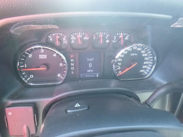 2017-chevrolet-1500-image-14