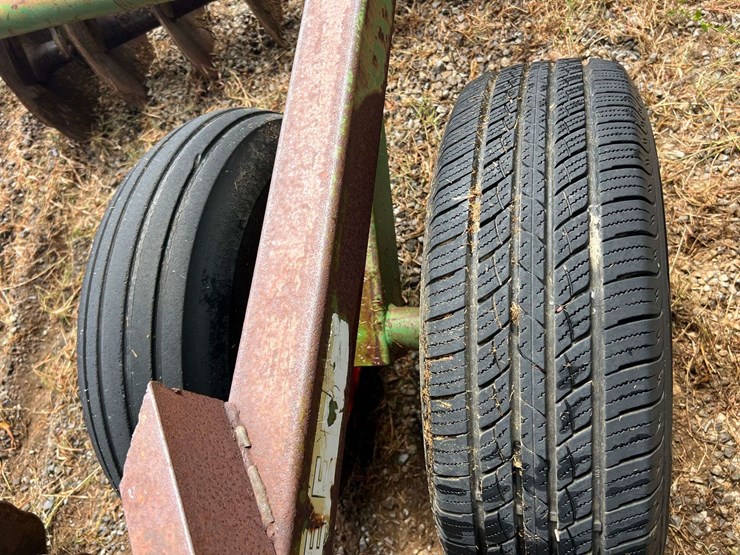 john-deere-210-image-33