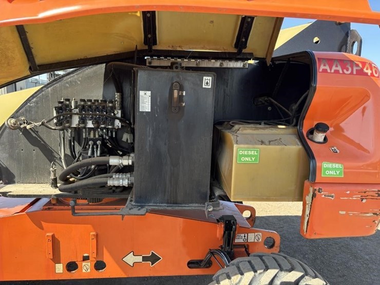 2007-jlg-400s-image-24