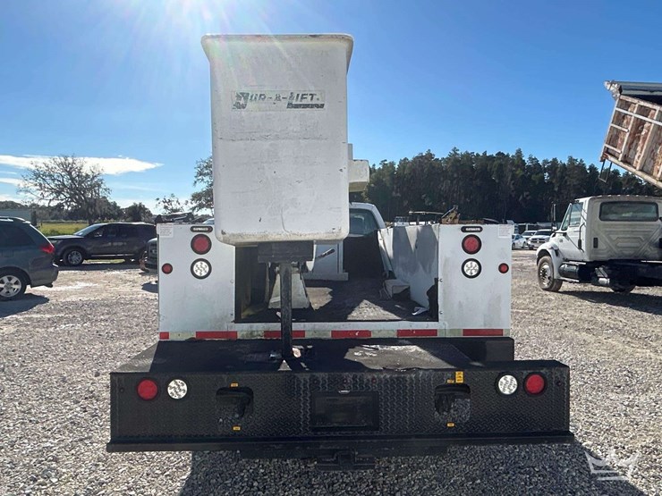 2016-ford-f550-image-36