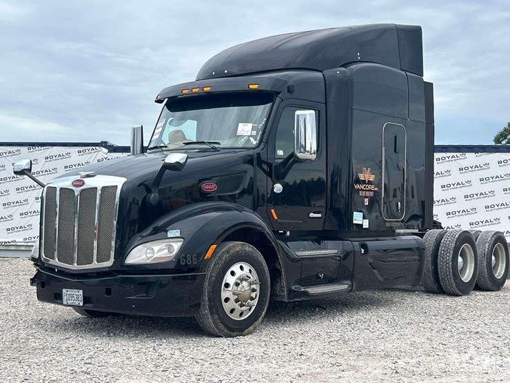 2016-peterbilt-579-image-1