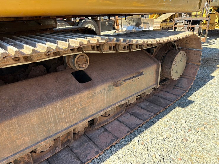 2013-caterpillar-c9-image-72