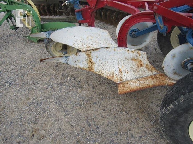 international-plow-image-3