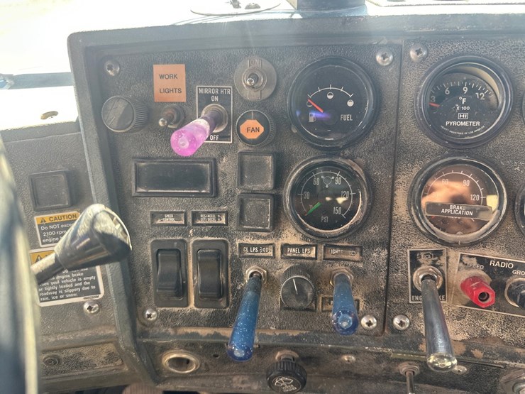 mack-rb688s-image-35