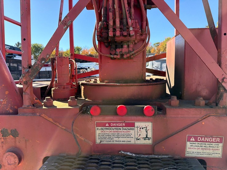 ford-l9000-image-38
