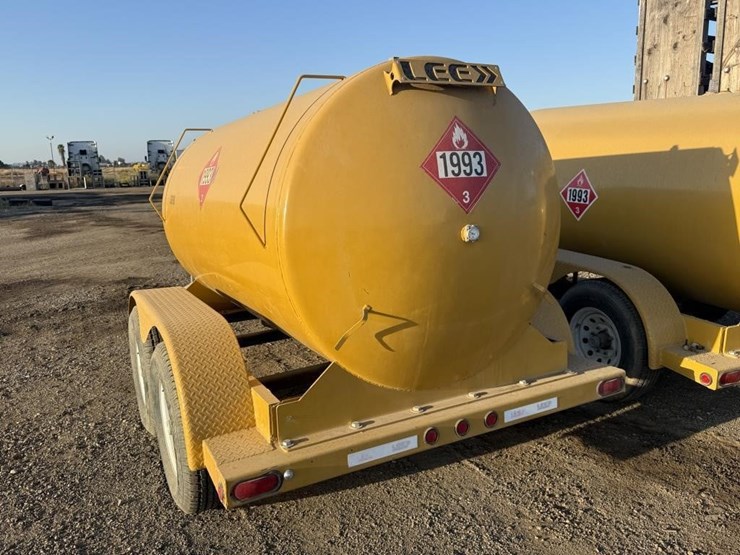 2014-lee-fuel-tank-trailer-image-2