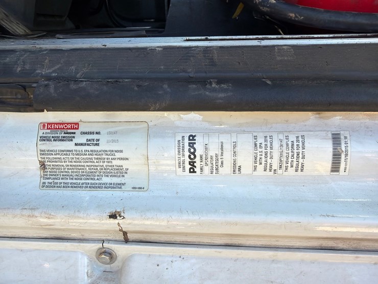2016-kenworth-t880-image-65
