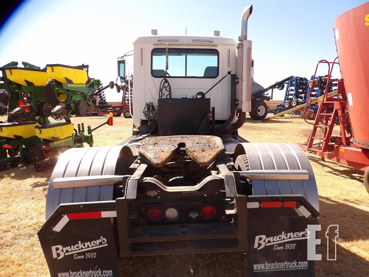 2003-mack-ch600-image-5